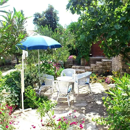 Apartment Lozica With Private Garden, Self Check-In Korcula Town Exterior photo