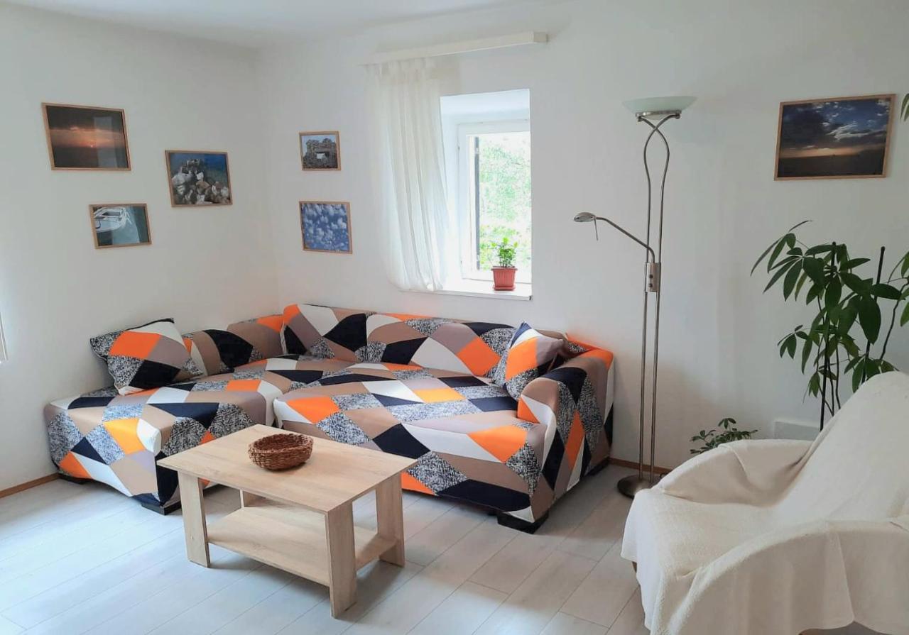 Apartment Lozica With Private Garden, Self Check-In * Korcula Town
